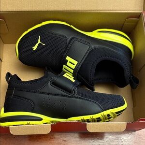 Puma Kids Sneakers in Black and Neon Yellow